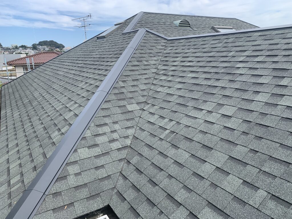 シングル瓦の特徴と魅力 – 屋根工事専門店のスタッフおすすめの屋根材　
