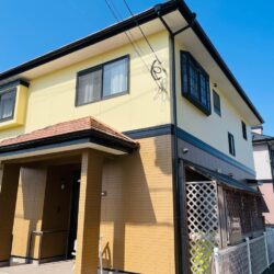飯塚市物件のルーガ鉄平での屋根カバー工法とウルトラペイントシリーズウルトラフッ素　2F(PX-763) 1F(PX-776)での外壁塗装