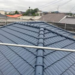 志免町のウルトラペイントシリーズ、ウルトラSiを使っての屋根塗装工事　福岡市と糟屋郡の屋根工事・雨漏りの専門店