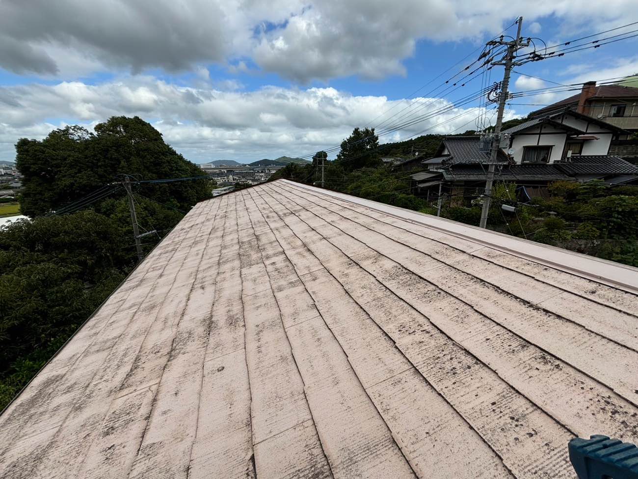 福岡市西区物件の雨漏り調査、シーリングの劣化、窓枠からの雨漏り、住みたかルーフ