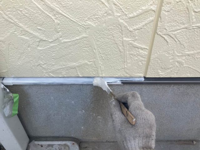 外壁塗装工事　錆止め塗布