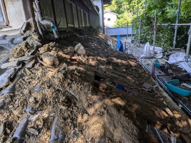 撤去作業後　下地劣化