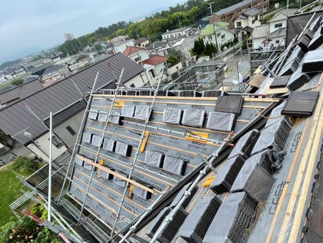 屋根葺き替え工事　ルーガ鉄平施工