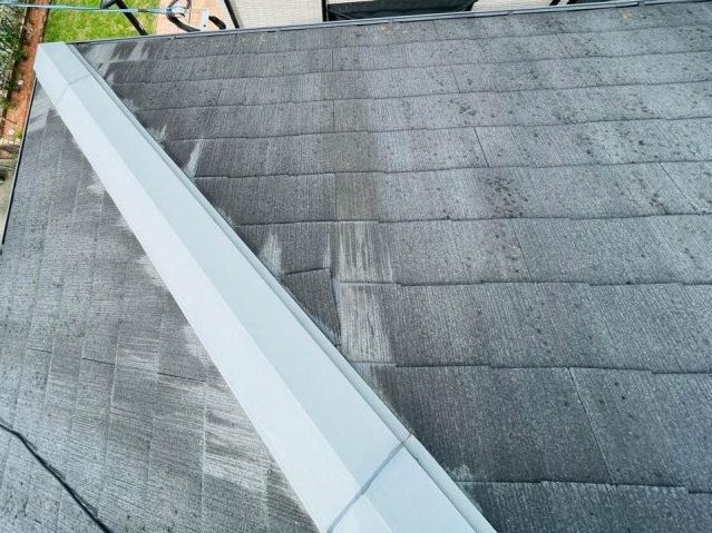 屋根調査　屋根材　色褪せ