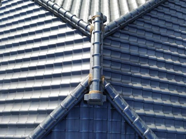 糟屋郡志免町にお住まいの住宅にて、外壁の剥がれや漆喰の劣化による補修工事をご紹介！