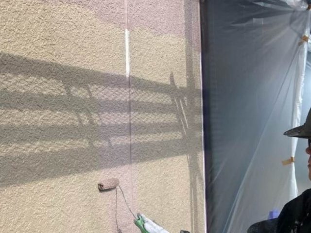 外壁塗装　上塗り1層目