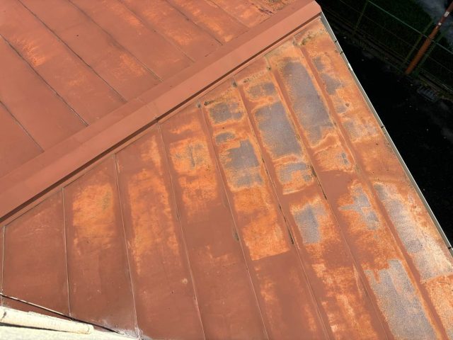 金属屋根　劣化　錆