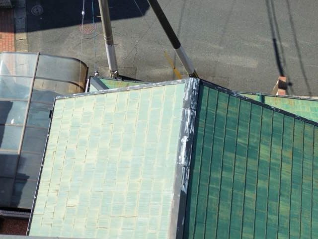 屋根調査　棟板金劣化