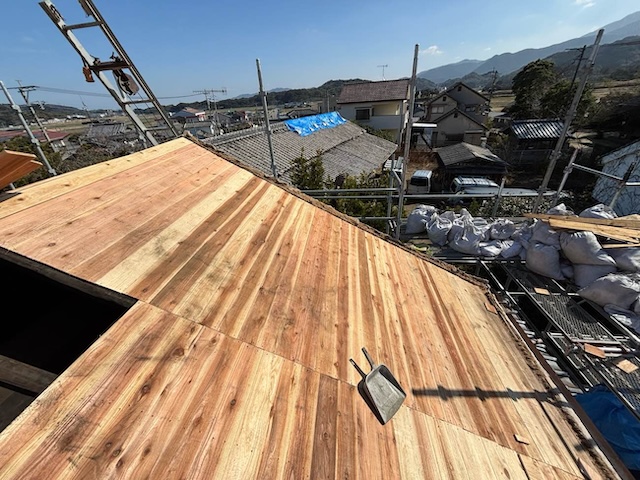 屋根葺き替え工事　野地板設置完了