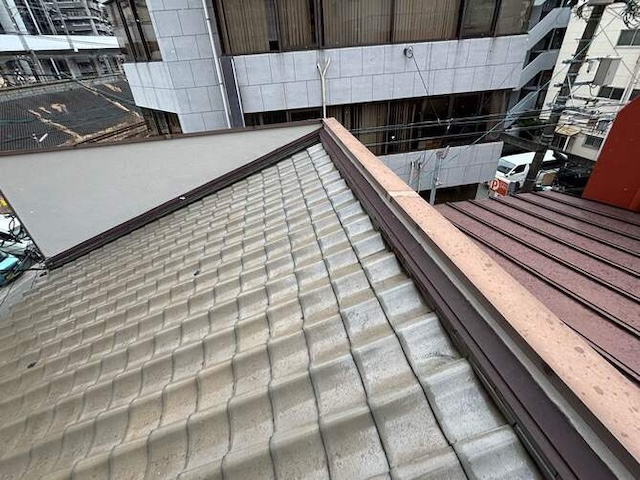 パラペット　雨漏り調査