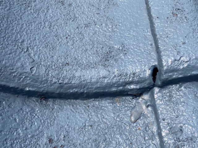 屋根　縁切り不足　雨漏り