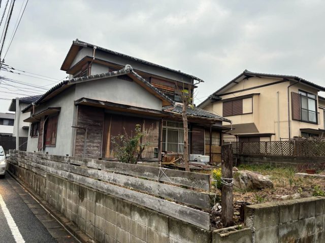 瓦屋根住宅　現地調査