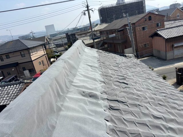 雨漏り　防水シート施工