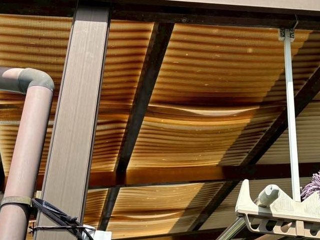 ベランダ 波板 浮き