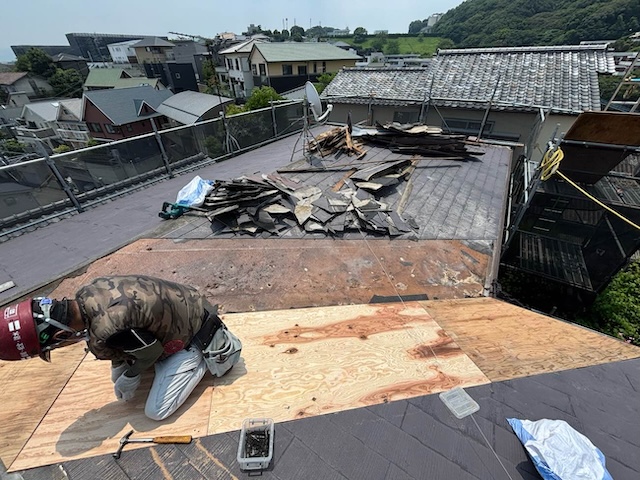 屋根カバー工法　下地補修