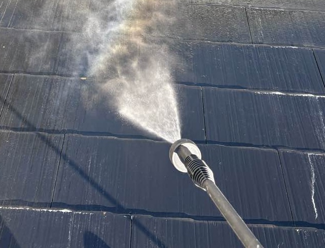 屋根カバー工法 高圧洗浄