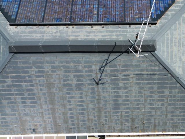 スレート屋根 色褪せ 劣化