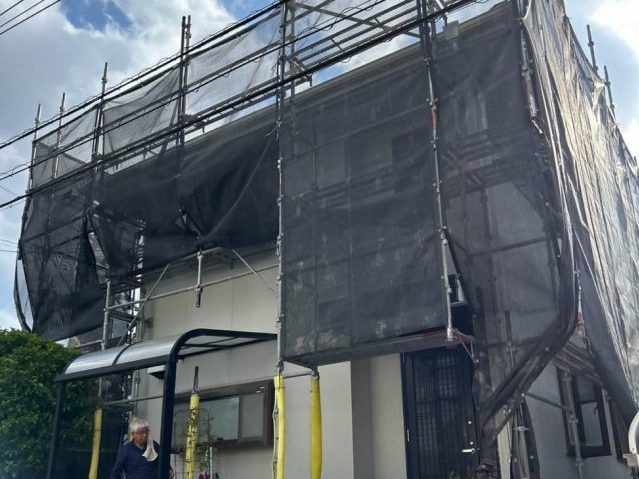 屋根カバー工法　足場架設　住みたかルーフ