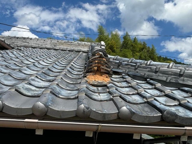 糟屋郡宇美町 鬼瓦 落下