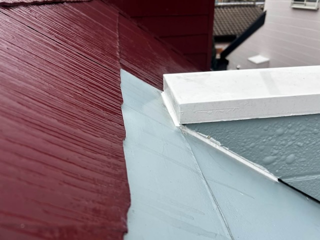 増築部　外壁取り合い部雨漏り　シーリング補修工事