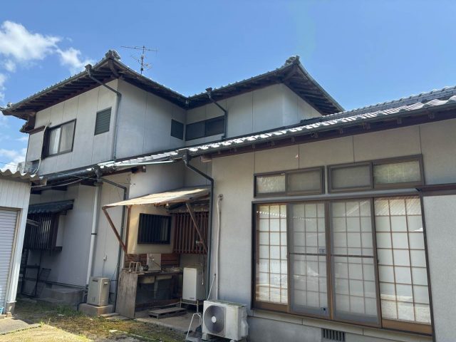 屋根瓦住宅　現地調査　雨漏り　雨染み