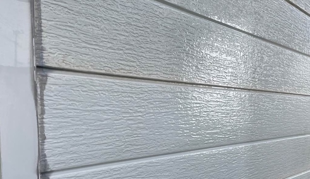 外壁　色褪せ　劣化　チョーキング現象