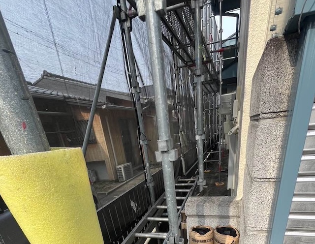 屋根カバー工法　足場組立　住みたかルーフ