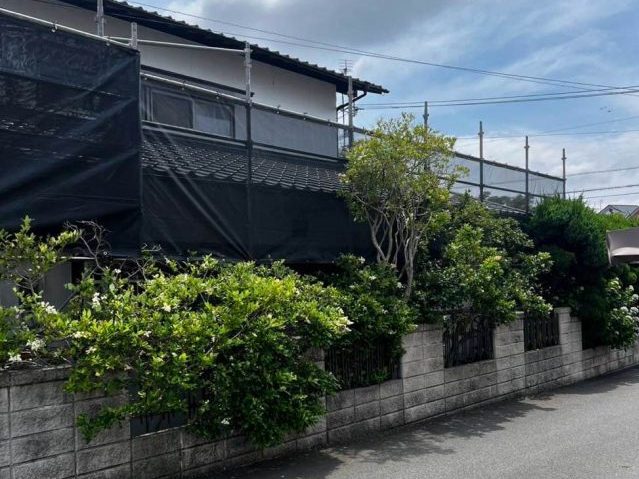 屋根葺き替え工事 足場設置 住みたかルーフ