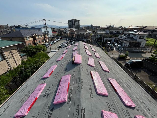 屋根葺き替え工事 防水シート敷設