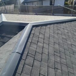 粕屋町の方へ｜ひび割れを払拭！屋根カバー工法で手に入れた「30年先も続く安心」の住まい