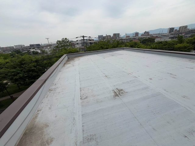 無料現地調査　陸屋根　防水層劣化　住みたかルーフ