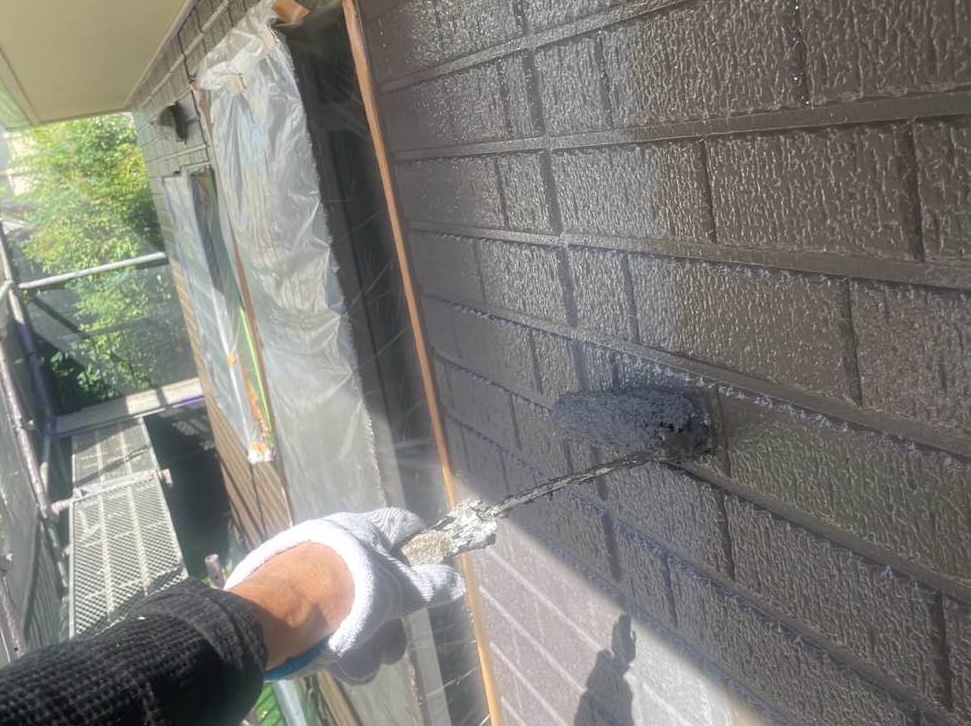 外壁塗装工事 上塗り2回目 住みたかルーフ